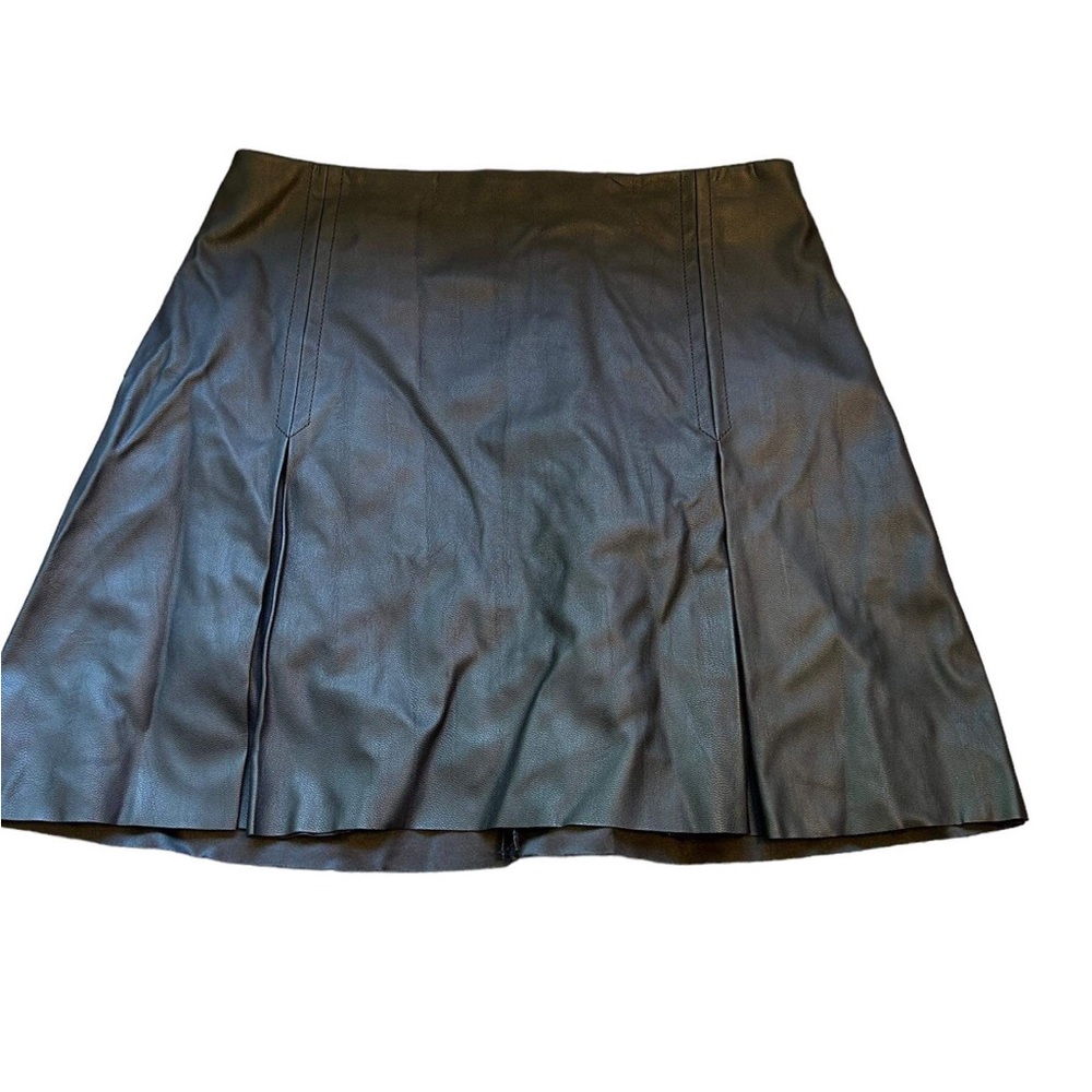 Express Faux Leather black mini Skirt in Size 4